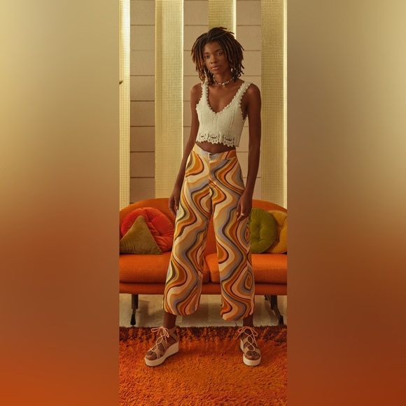 Sorel Cameron Platform Gladiator Sandal, Honest Beige Gum 17 - 10 - Picture 4 of 10